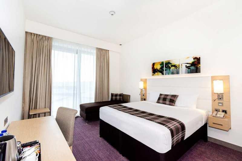 Premier Inn Dubai Dragon Mart Bagian luar foto